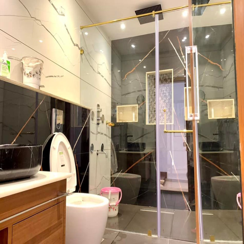 Bathroom-Glass-Partition
